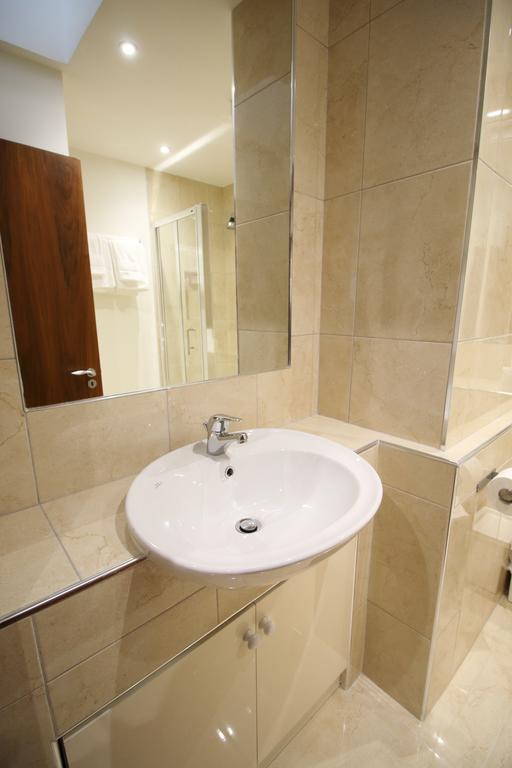 O'Connell Bridge Apartments 더블린 외부 사진
