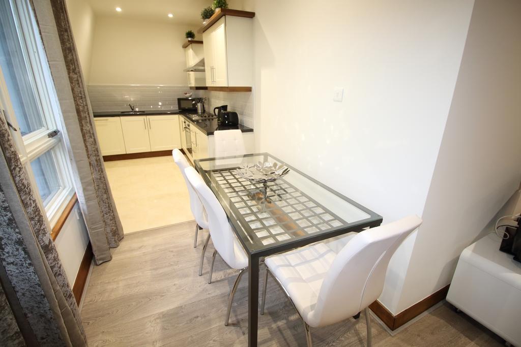 O'Connell Bridge Apartments 더블린 외부 사진